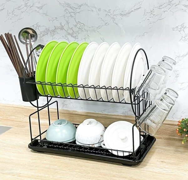 Étagères de rangement d'assiettes et bols de cuisine
