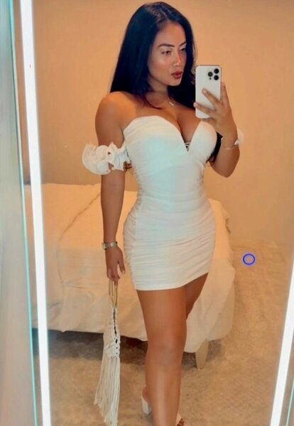 Robe blanche moulante chic