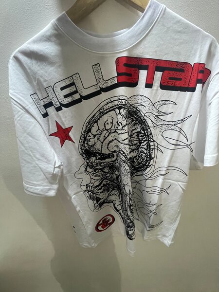T-shirt imprimé Hellstar