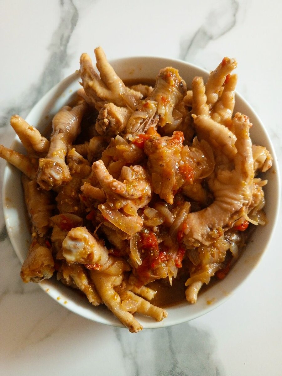 Patte de poulet alloco