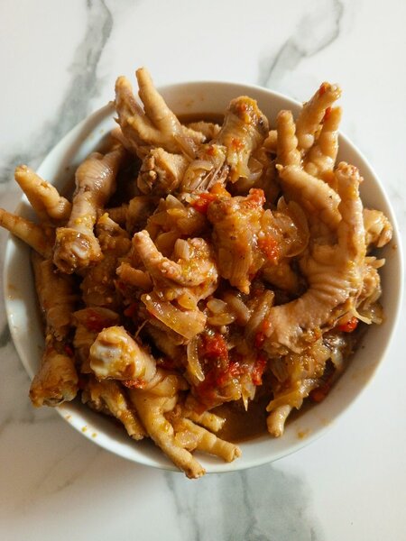 Patte de poulet alloco