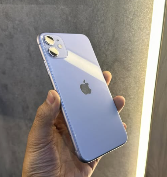 IPHONE 11