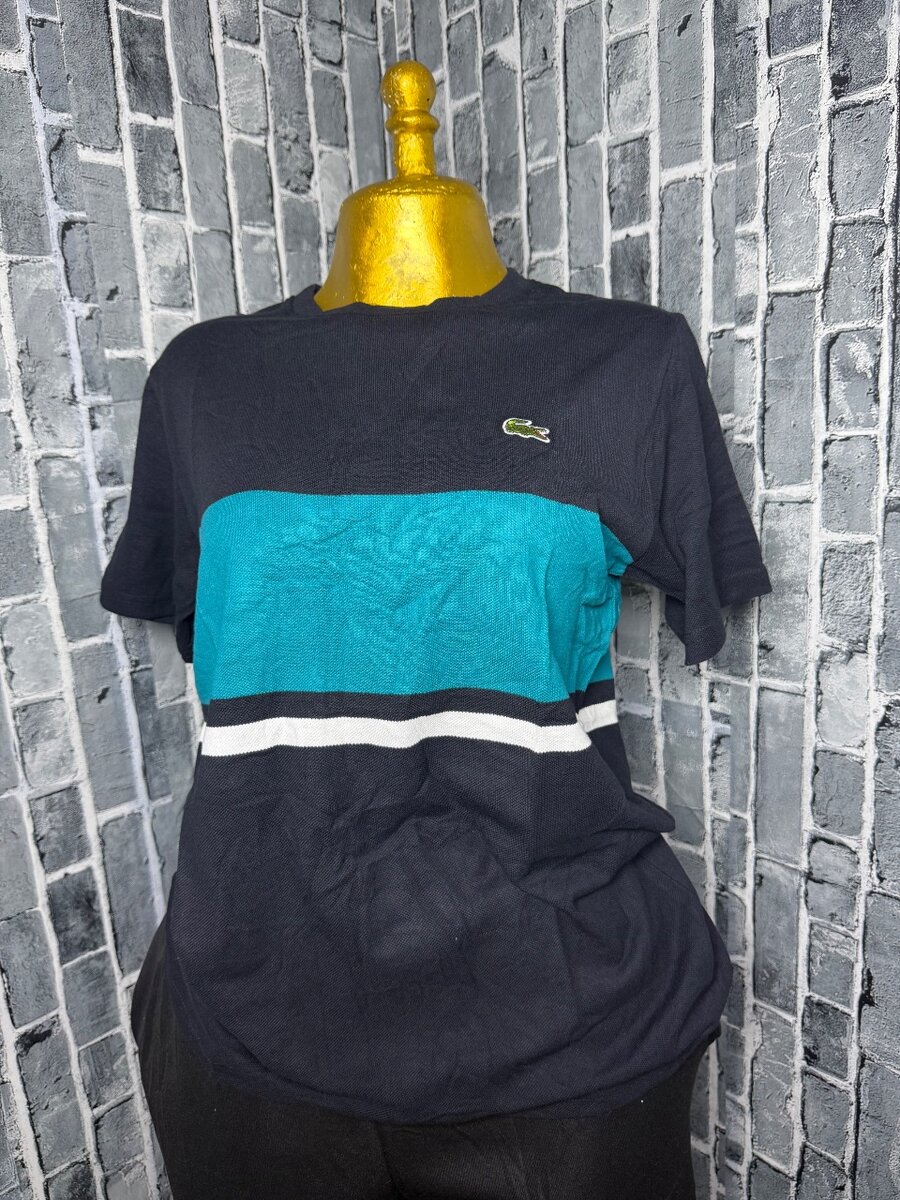 T-shirt décontracté élégant