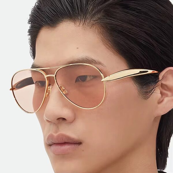 Lunettes aviateur dorées élégantes