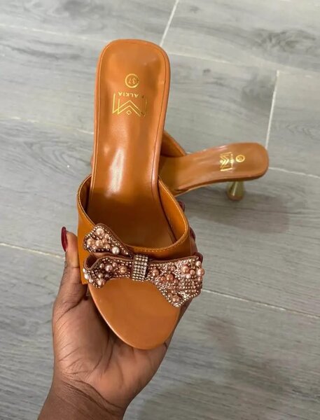 Sandales à talons hauts pour femme