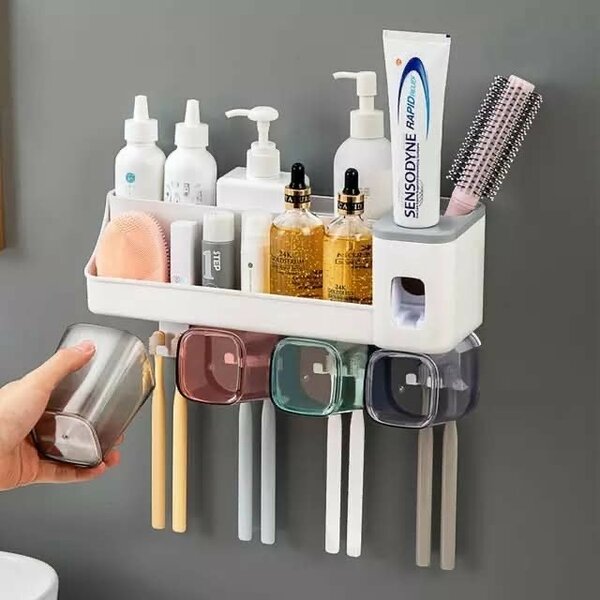 Toothbrush holder