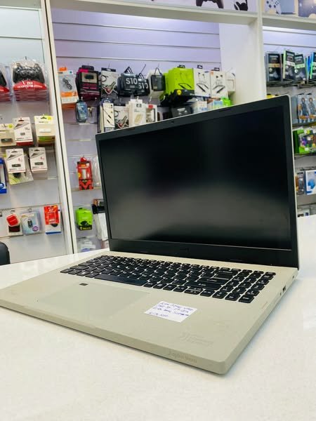 Neat Acer Aspire Vero laptop