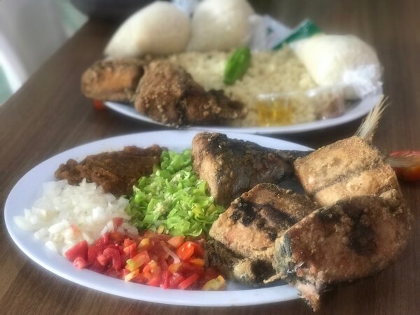 Garba avec attiéké de Dabou