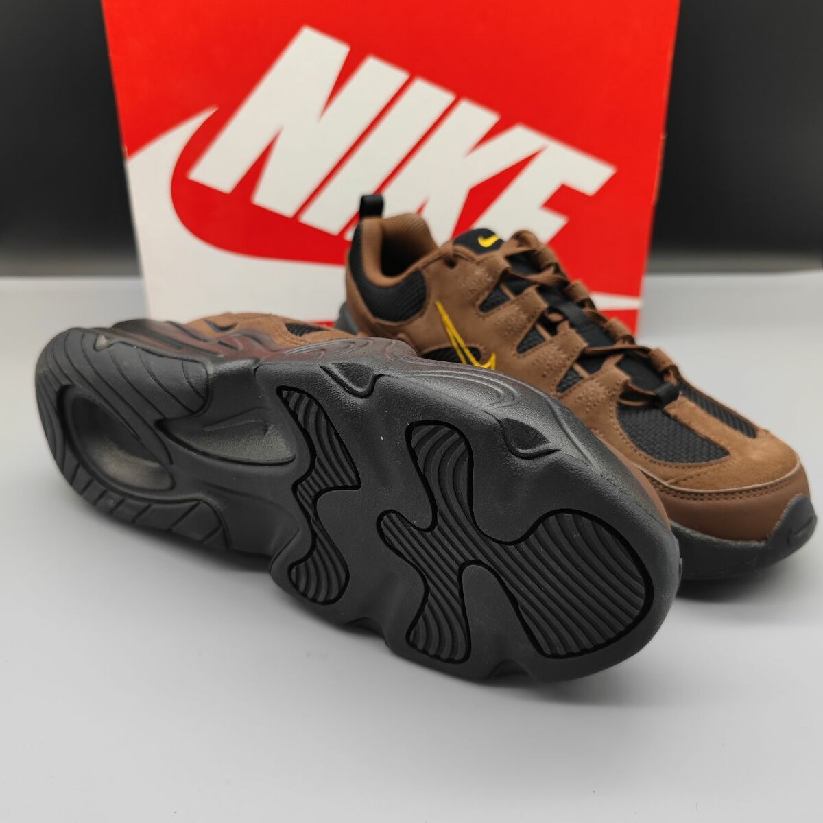 Кроссовки NIKE TECH HERA