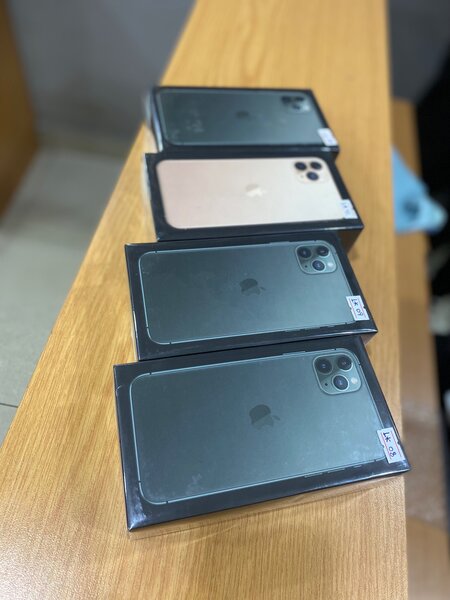 Brand new iPhone 11 Pro Max 256GB