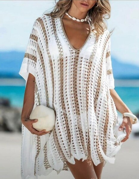 Poncho de plage en crochet