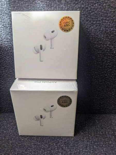 Original iPhone AirPods Pro 2