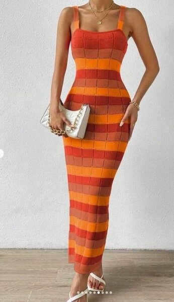 Robe Longue Rayée Élégante