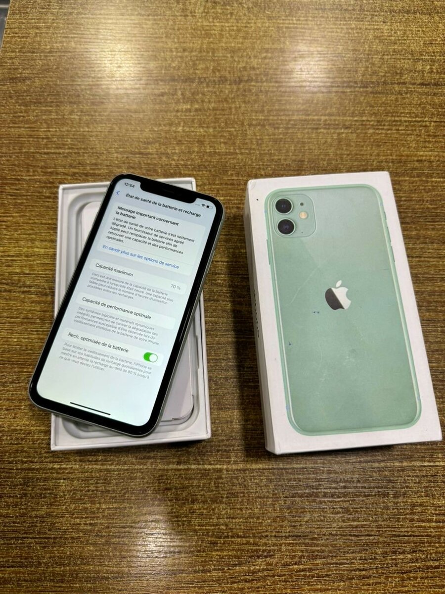 iPhone 11 simple 64 giga écran changé