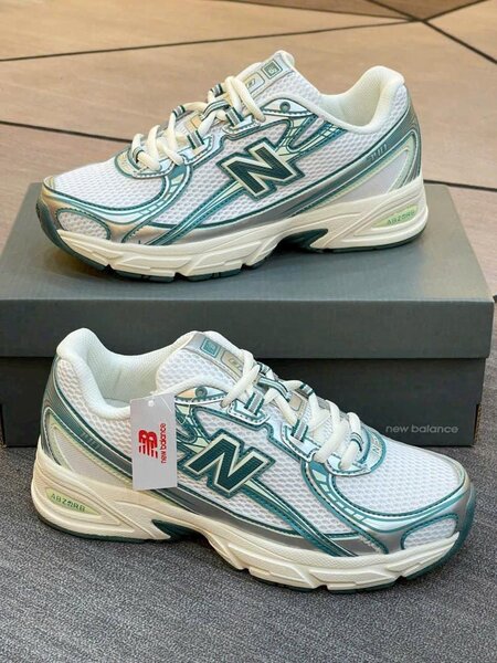 New Balance 2002R blanc et vert