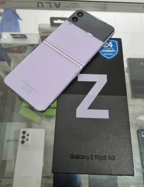 Samsung Galaxy Z Flip3 5G
