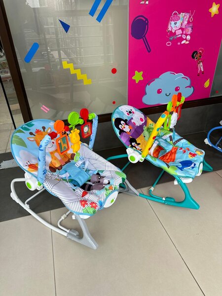 Transat bébé avec jouets