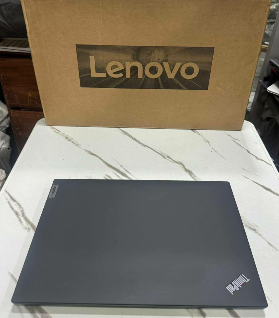 LENOVO THINKPAD P16s GEN 1 RYZ
