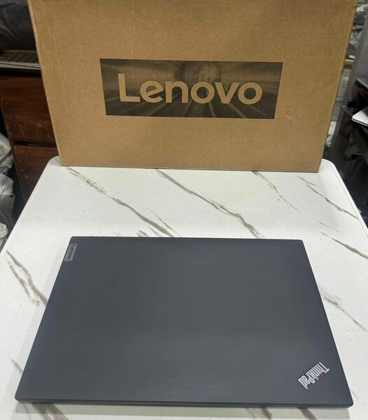 LENOVO THINKPAD P16s GEN 1 RYZ