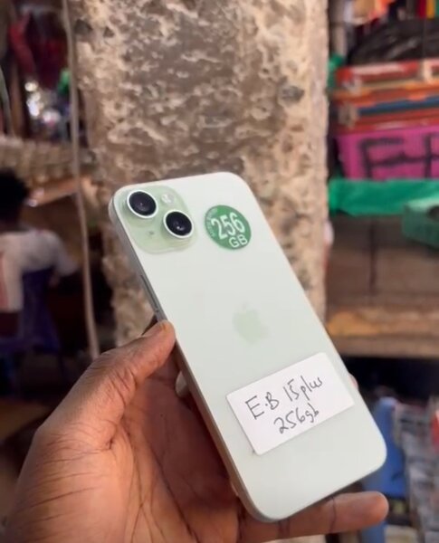 iPhone 15plus 256gb