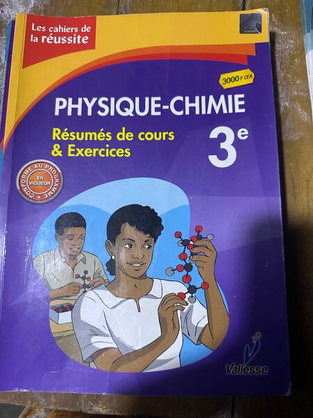 Livre Éducation 3e Physique, Allemand, Français