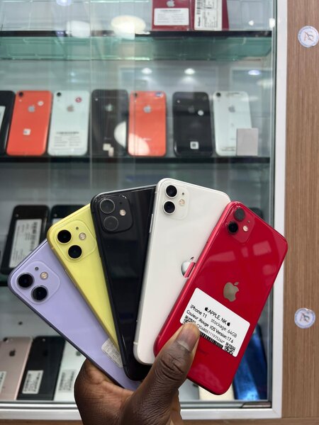 iPhone 11 Simple 64Giga casi neuf