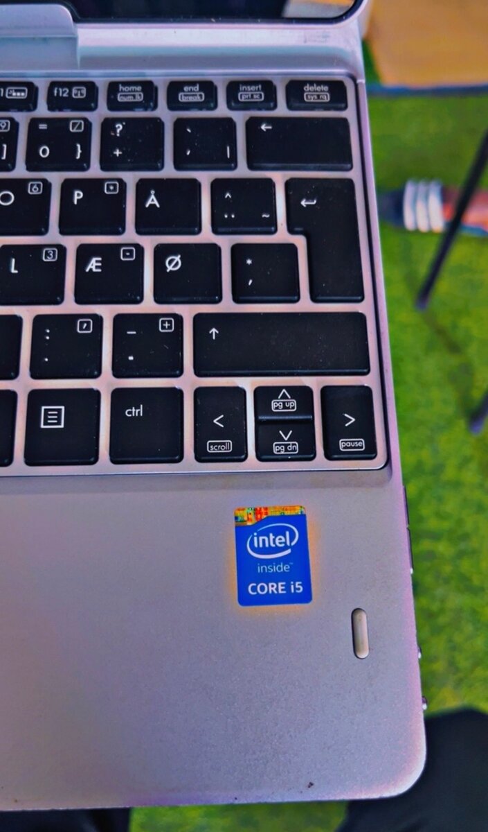 Laptop Convertible Intel i5