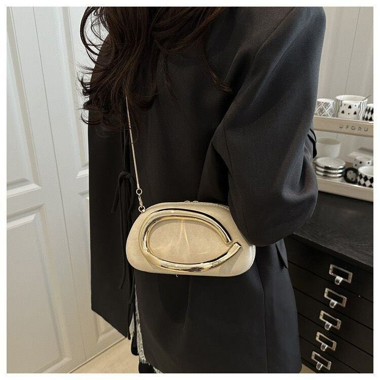 Sac à main moderne en cuir