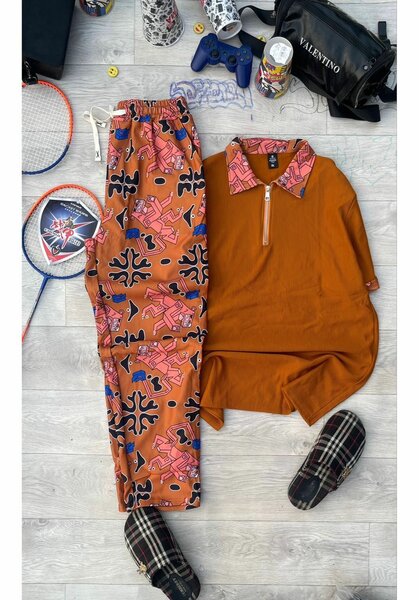 Ensemble t-shirt et pantalon tendance