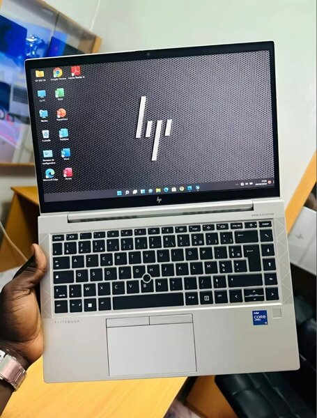 Ultra Portable Laptop 14''