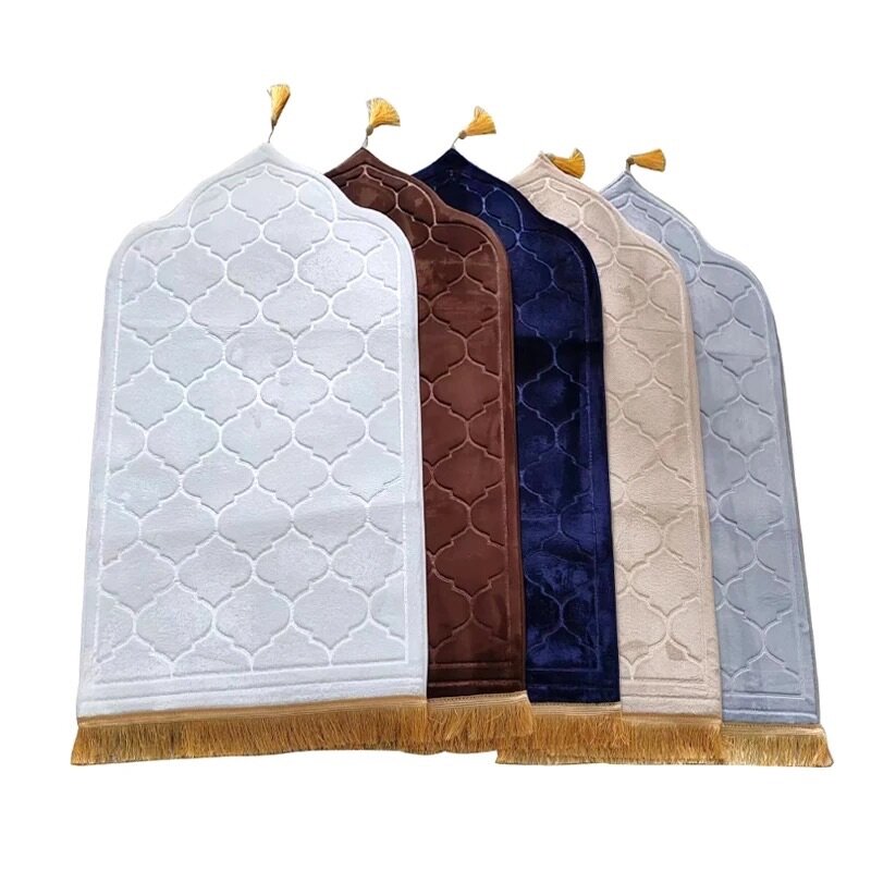 Tapis de prière en forme de mosquée