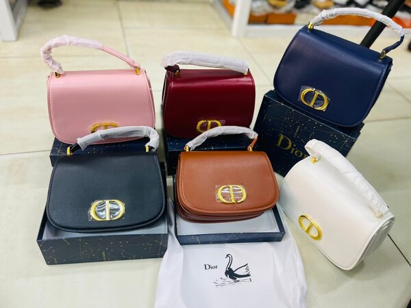 Sac à main élégant CD