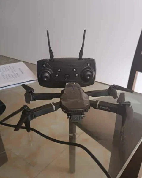 Drone pliable avec caméra HD