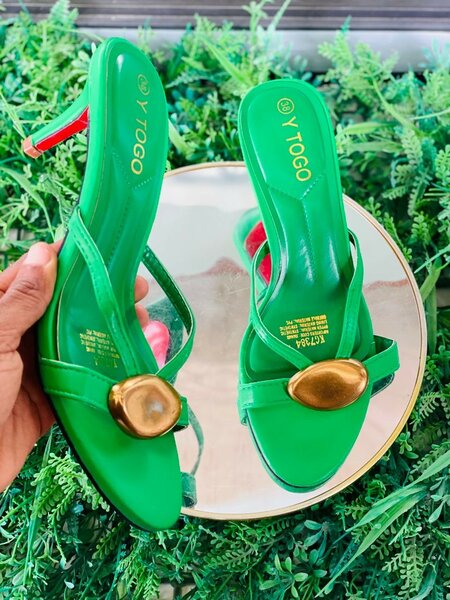 Sandales élégantes à talon