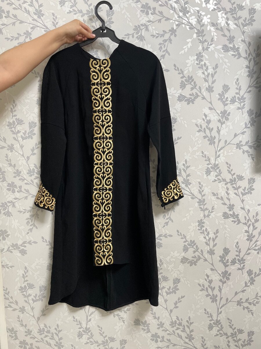 Женские платья