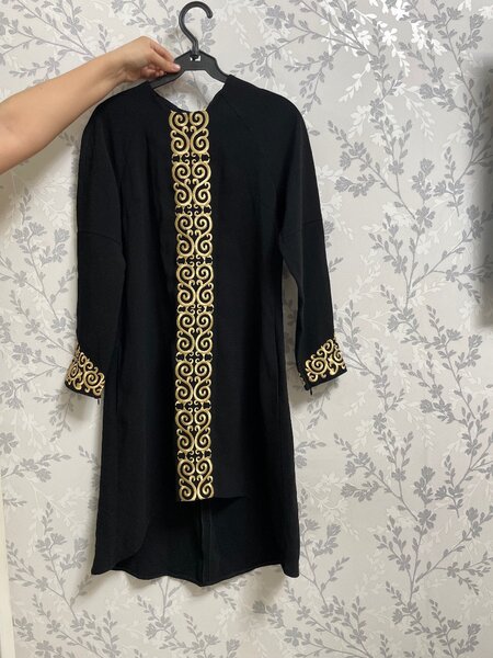 Женские платья