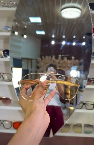 Lunettes de Soleil Éclatantes