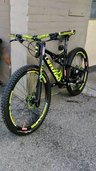 Vélo BMX Rouge Performance