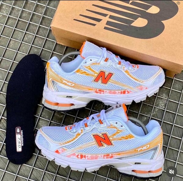 New balance sneaker
