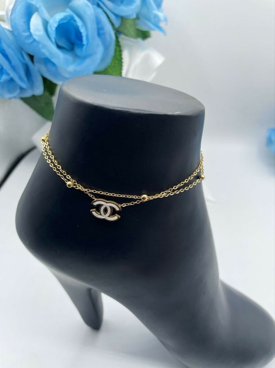 Fashionable anklet