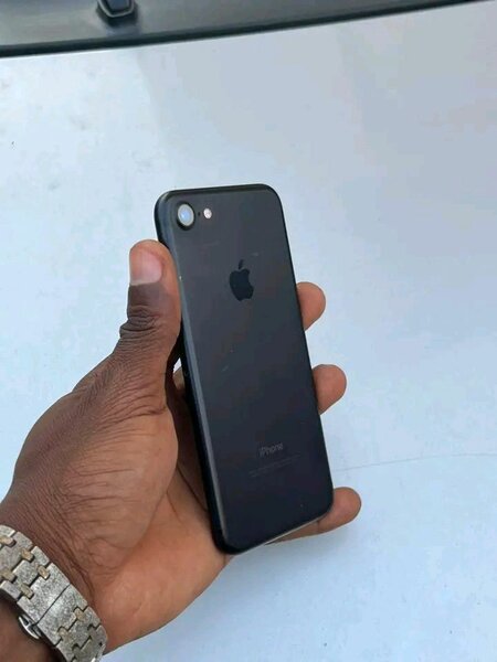 iPhone 8 Noir 64Go