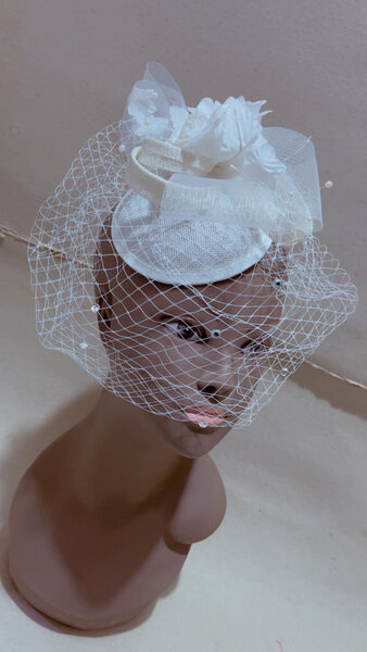 Chapeau Fascinateur Élégant