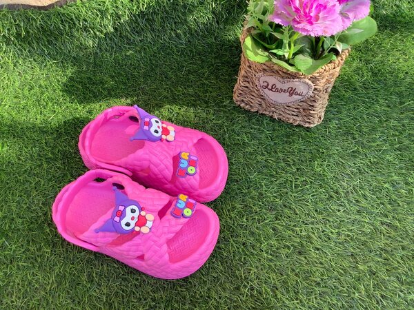 Kids sandals 2