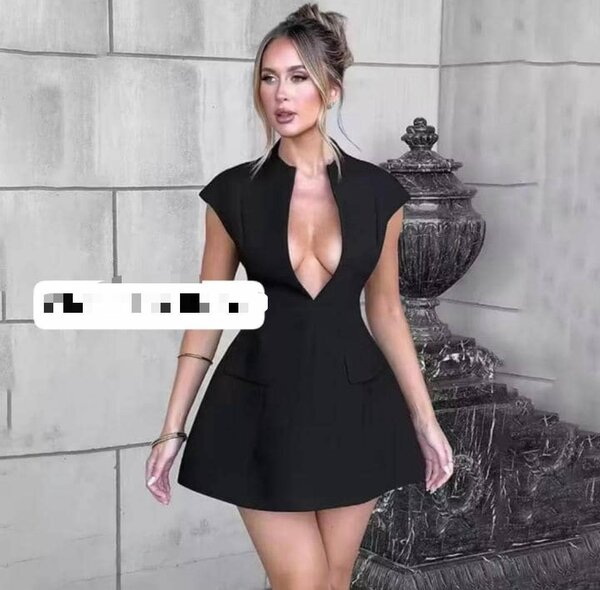 Robe élégante noire