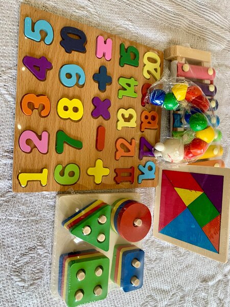 Montessori toys