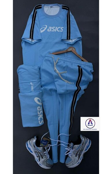 Ensemble de sport Asics bleu