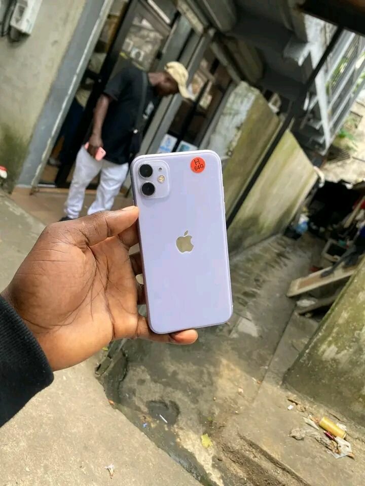 iPhone 11 64 Go - Blanc