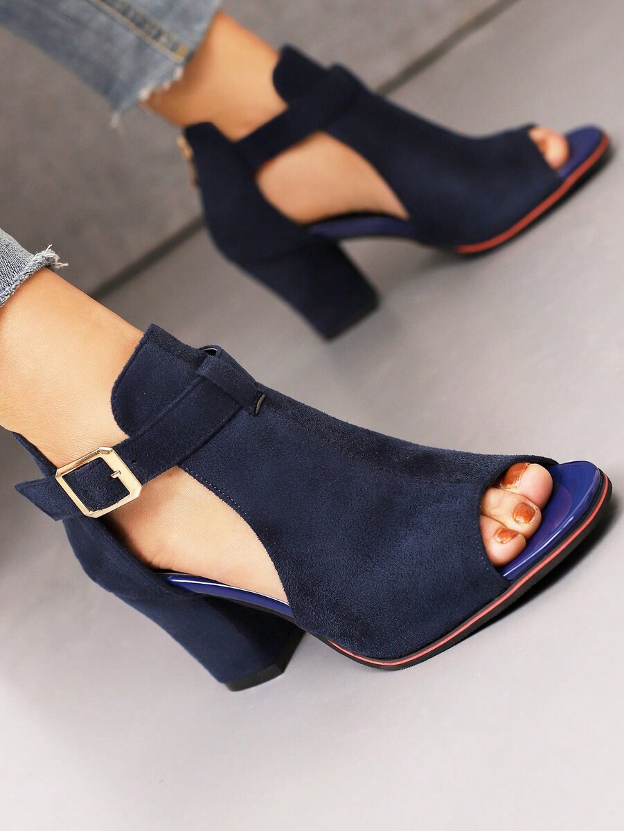 Sandales à talons ajourés femmes