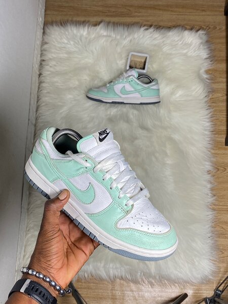 Nike dunk low