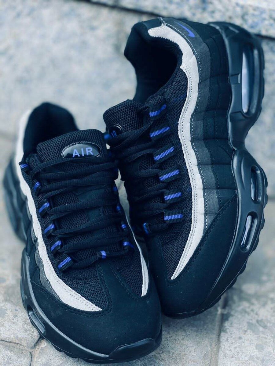 Nike 95 sneakers